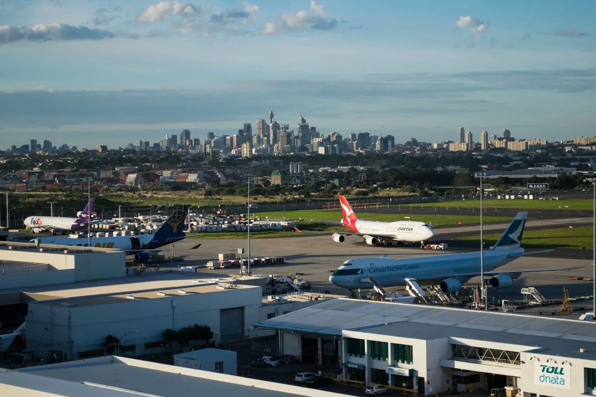 Flights to Australia from UK: Best Deals & Routes