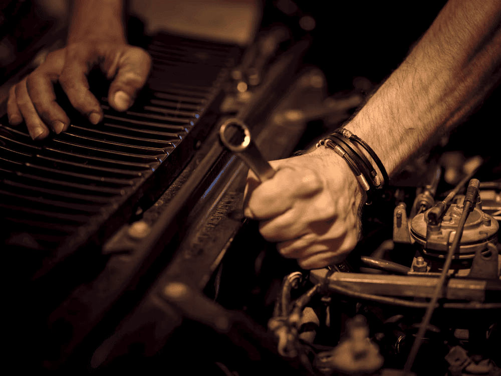Why Do You Need Specialists Upholstery & Carpet Cleaning Services in Garland, TX for Your Vehicle?
