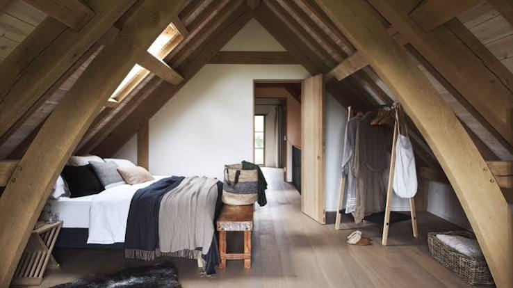 Signs You Need a Loft Conversion Instead of Moving House