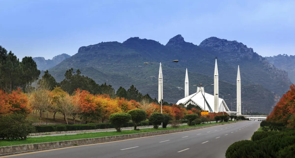 Flight Deals to Islamabad: Compare Fares and Airlines