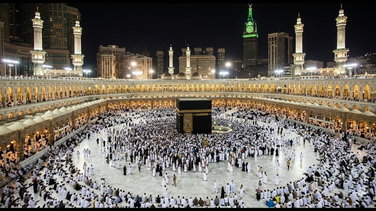 Budget-Friendly Umrah Packages from Glasgow for UK Pilgrims