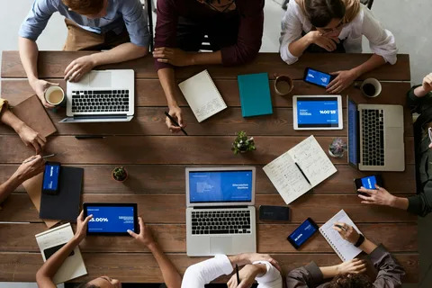 How Small Businesses in the USA Can Build a Stronger Online Presence Without Overspending