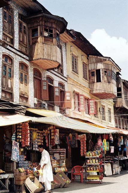 Let's go the Dreamy Kashmir Tour