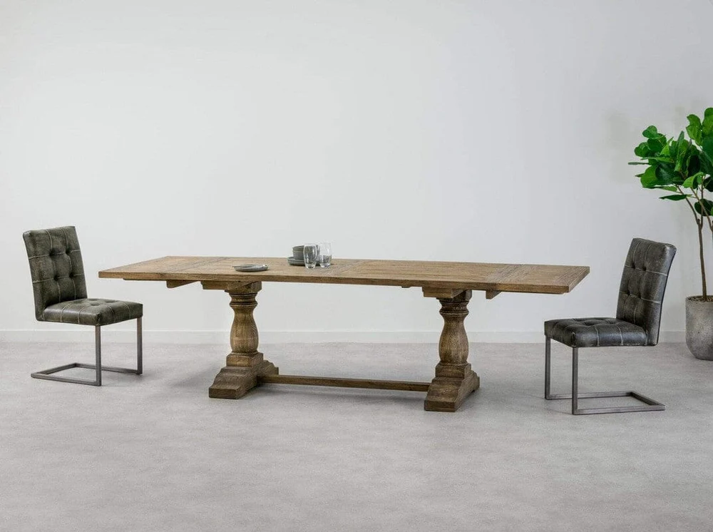 How to Choose the Right Wooden Dining Table for Your Home
