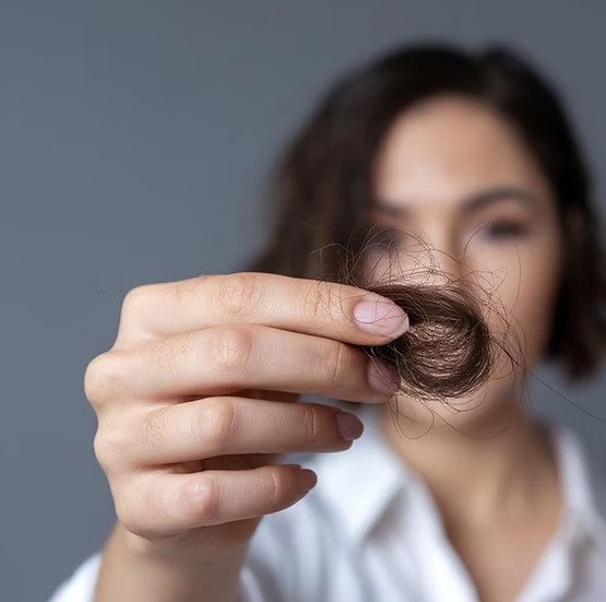 Bloating, Hair Loss, Hot Flashes, and Weight Loss Shots: What's Actually Going On 