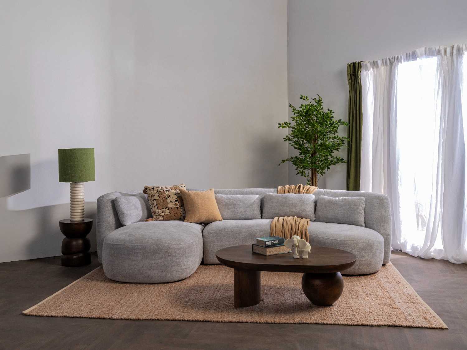 How to Choose the Best Sofa for Your Budget: Comfort, Quality & Style