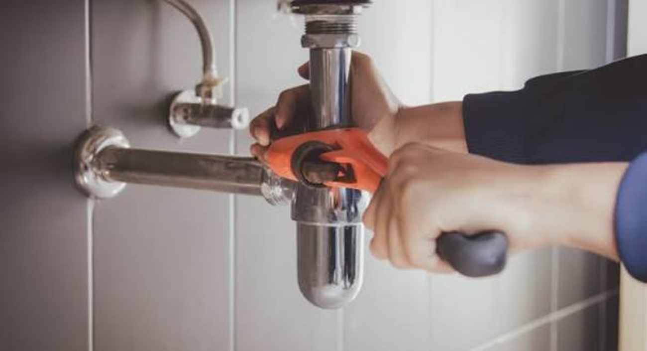 How Emergency Plumbing Services Can Help Minimise Water Damage and Restore Your Plumbing System Quickly