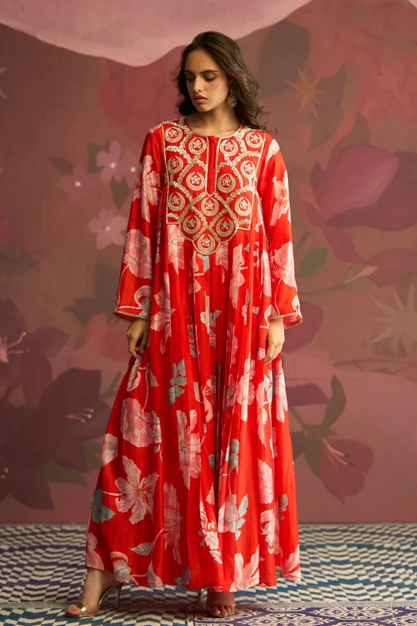 What to Wear on Diwali? 10 Elegant Outfit Ideas for Women