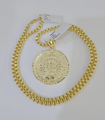 Shop 10K, 14K & 18K Gold Miami Cuban Chains for Women in Texas, USA