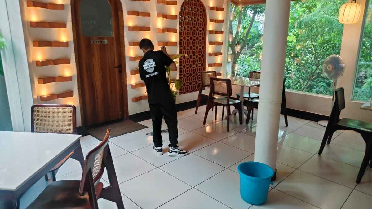 How to Find Reliable and Affordable Housekeeping Staff in Noida for Your Business?