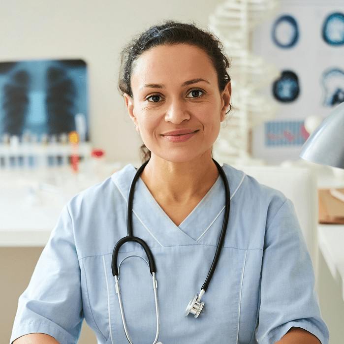 Knee Pain Chiropractor in West Hampton | Personalized Care