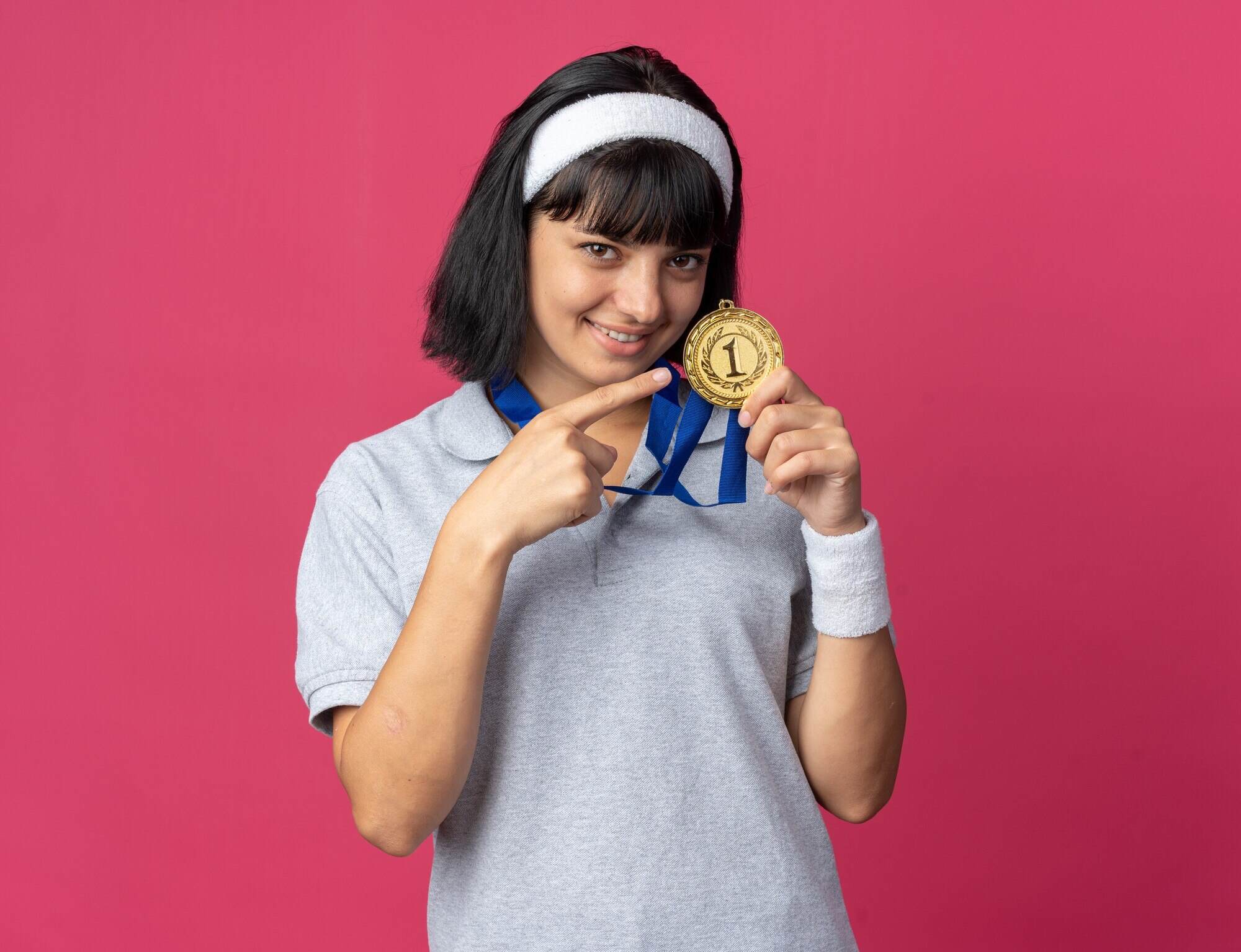 What to Consider When Ordering Graduation Medals for Schools?