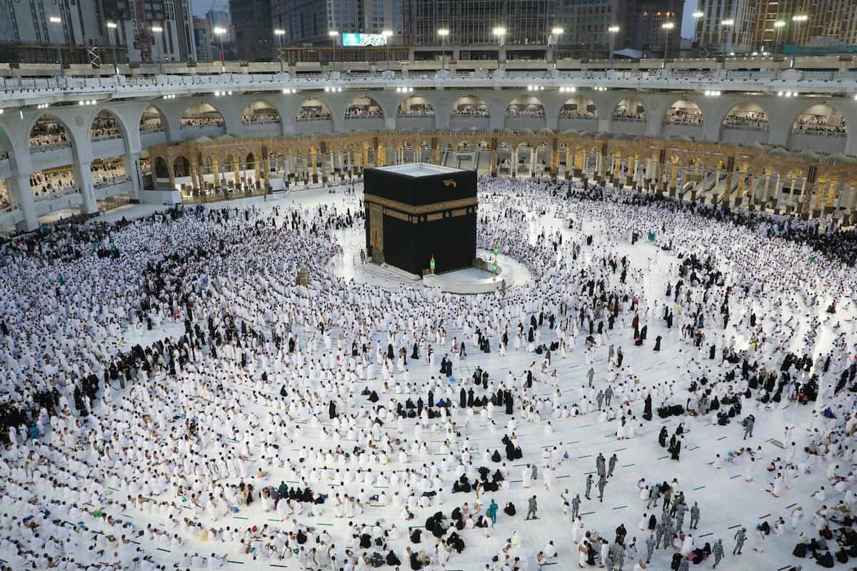 Questions to Ask the Best Umrah Travel Agency UK Before Booking