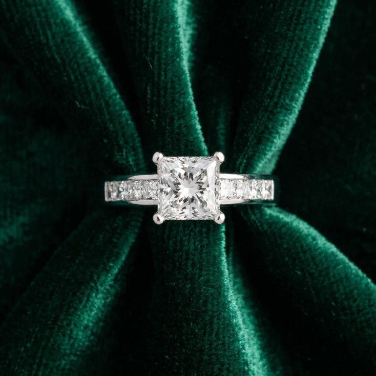 Radiant Cut Diamond Rings: The Ultimate Guide to Choosing the Perfect Ring