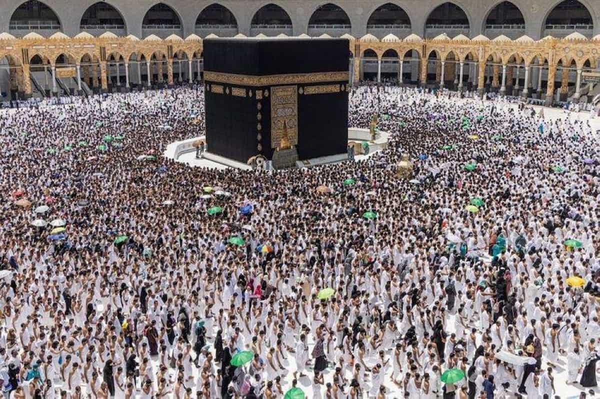 Umrah Packages with Flights: Baggage Rules and Travel Tips